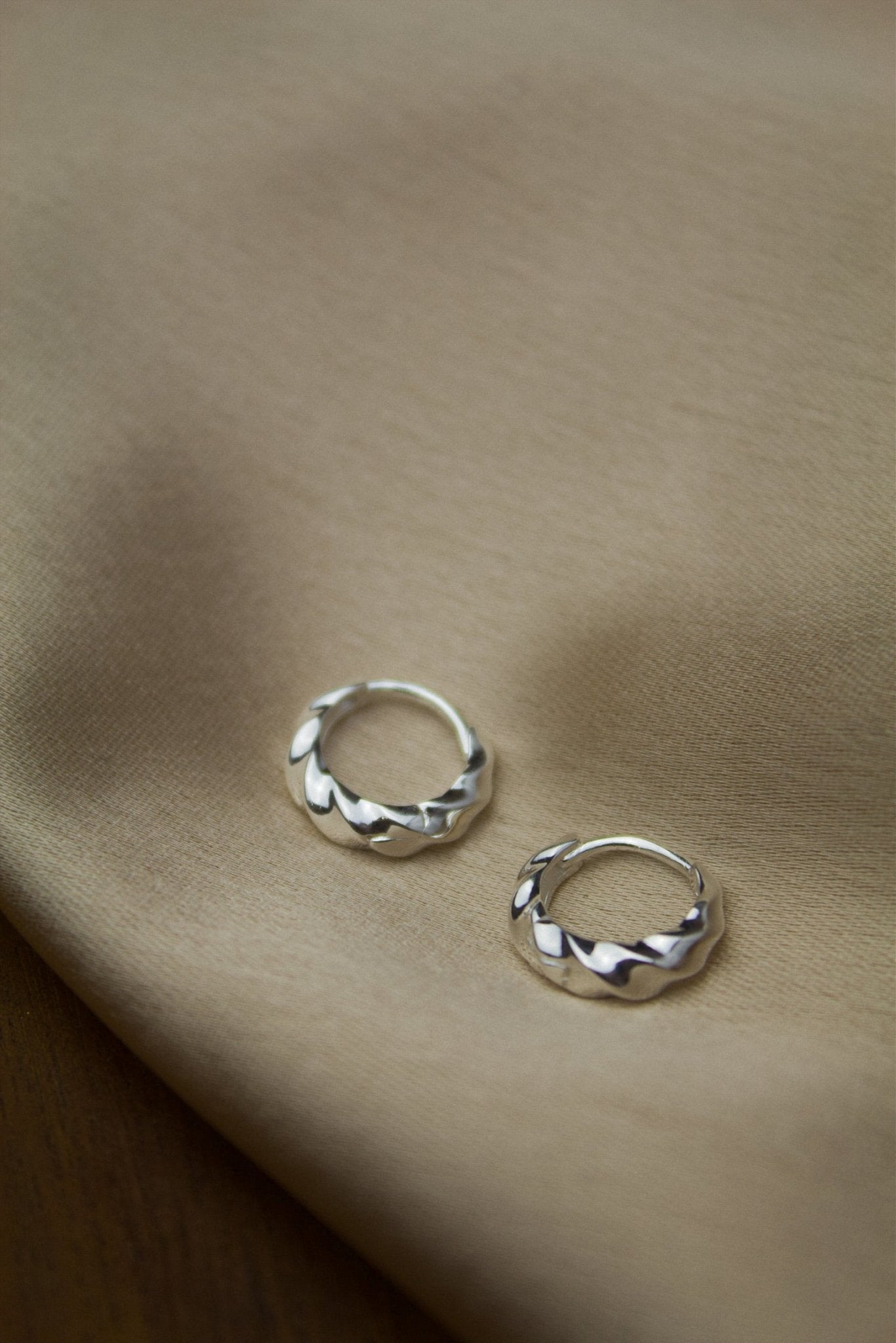 Silver on sale twist hoops