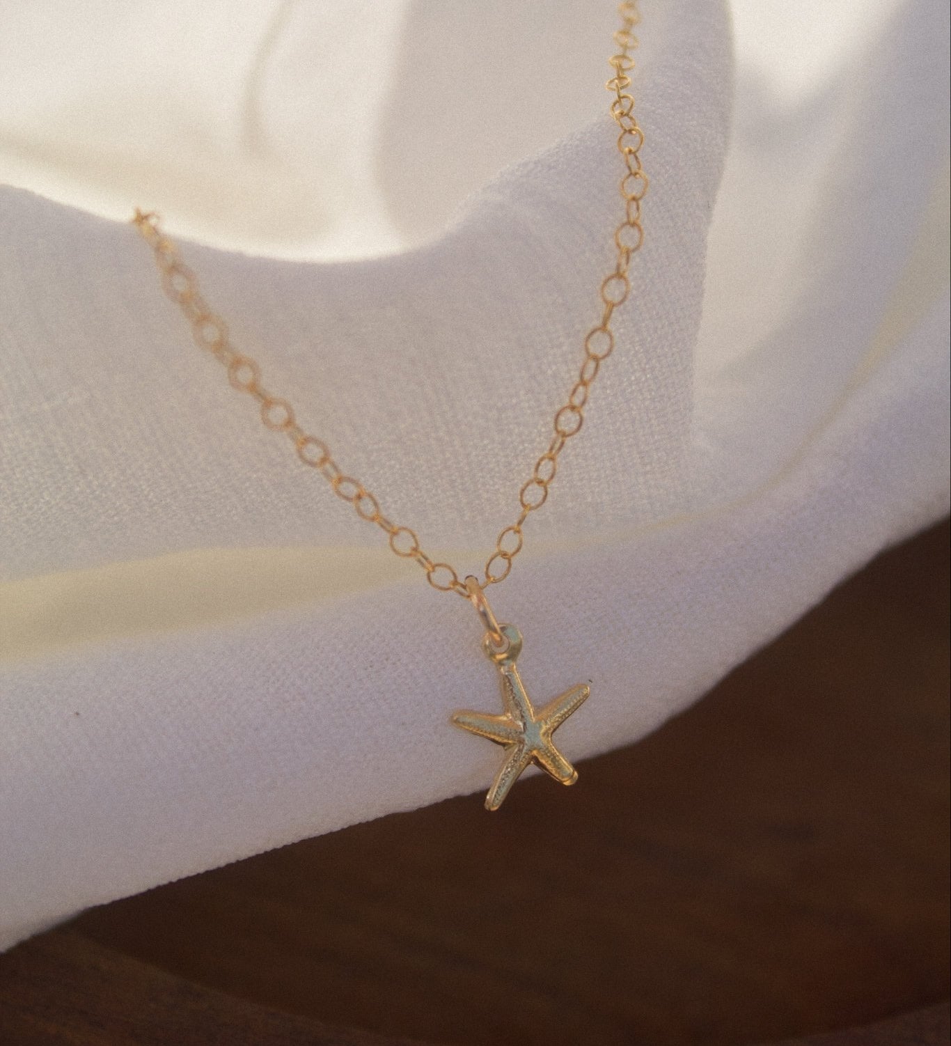 14K Gold Filled Starfish Necklace - Jewellery Hut