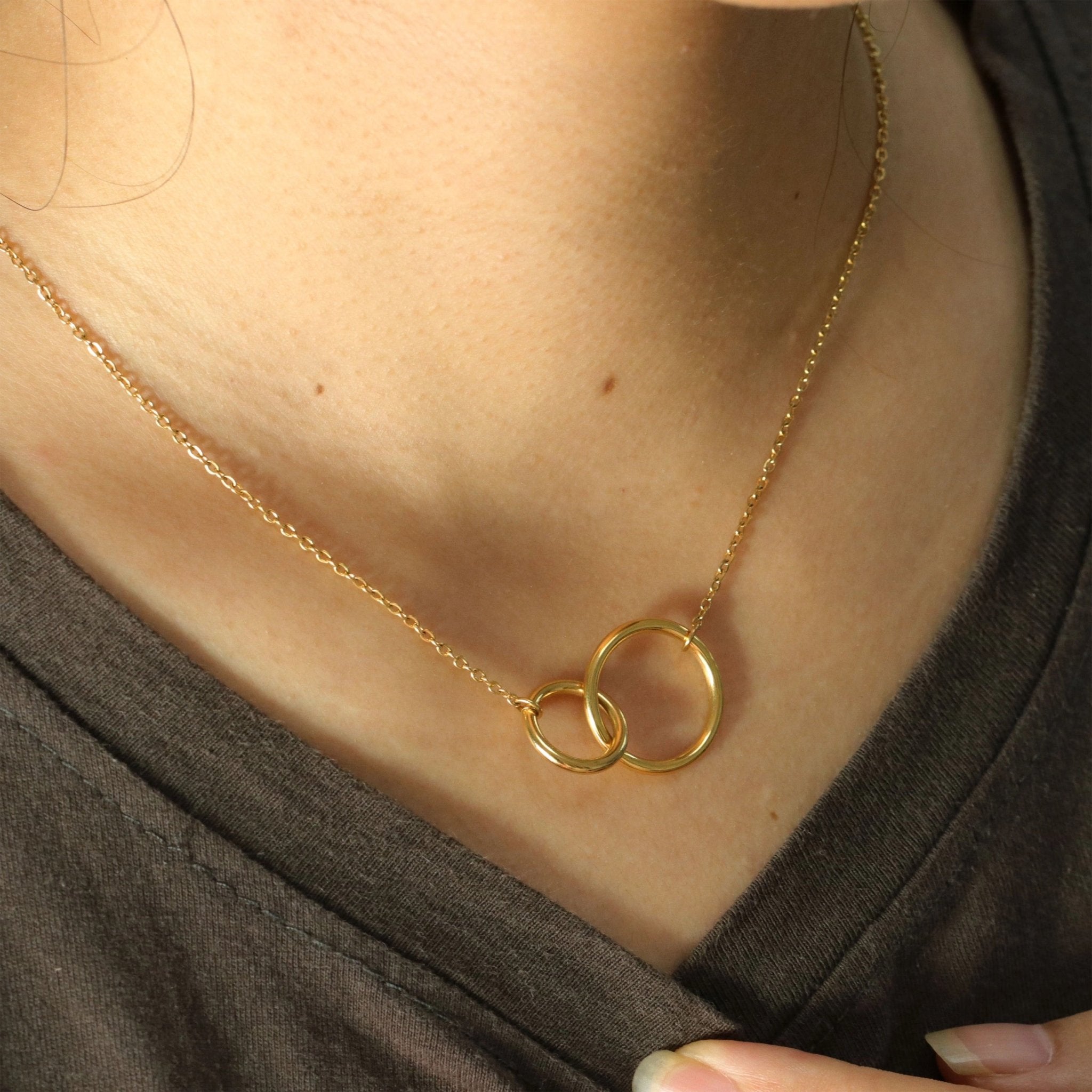 14K Gold Interlocking Rings Necklace - Jewellery Hut