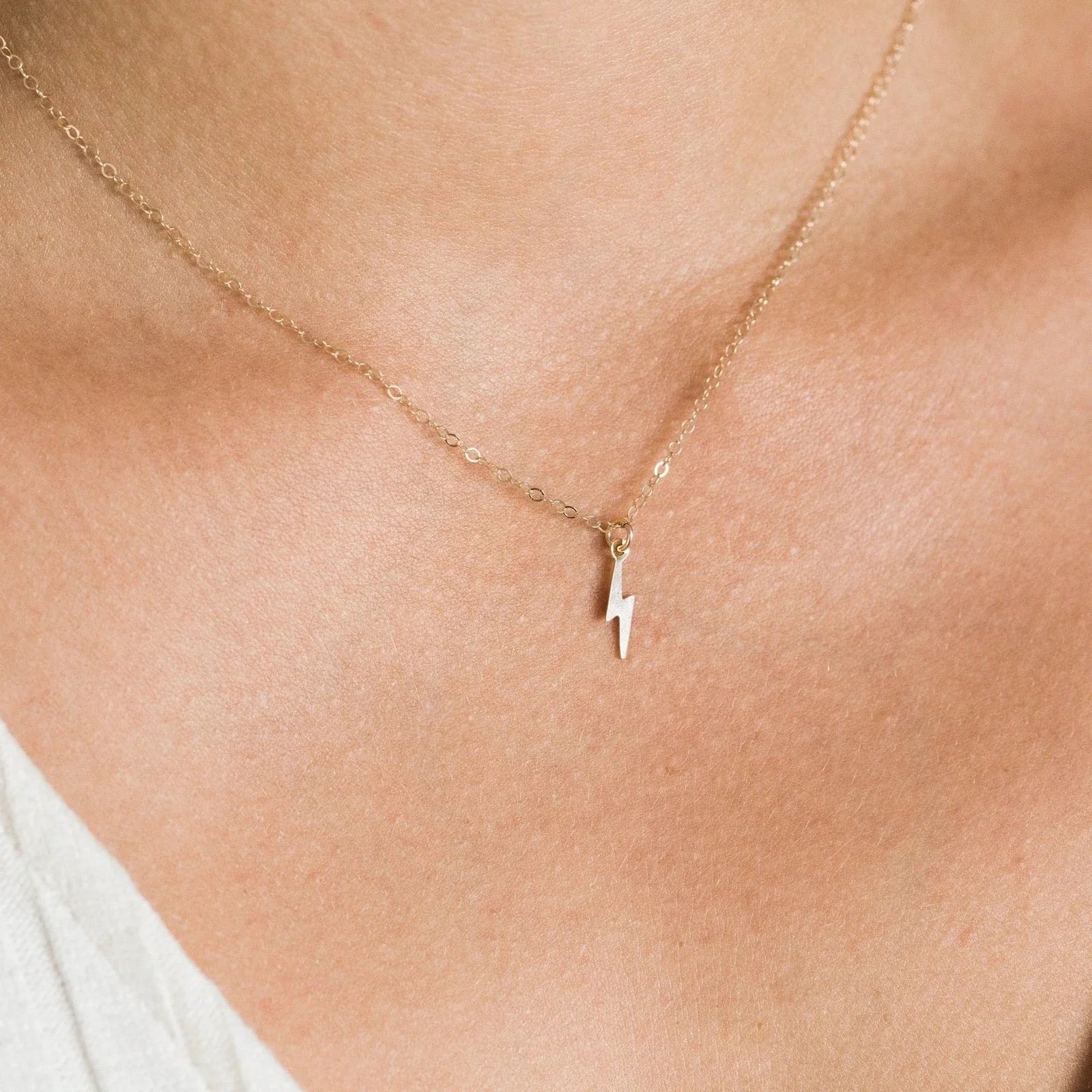 14k Gold Lightning Bolt Necklace - Jewellery Hut