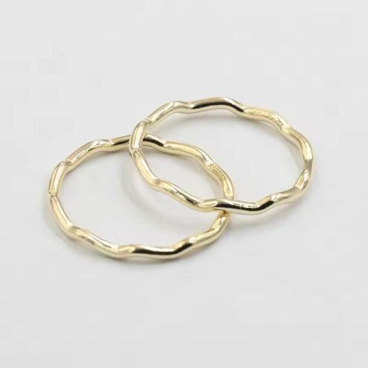 14K Gold Wavy Stacking Ring - Jewellery Hut