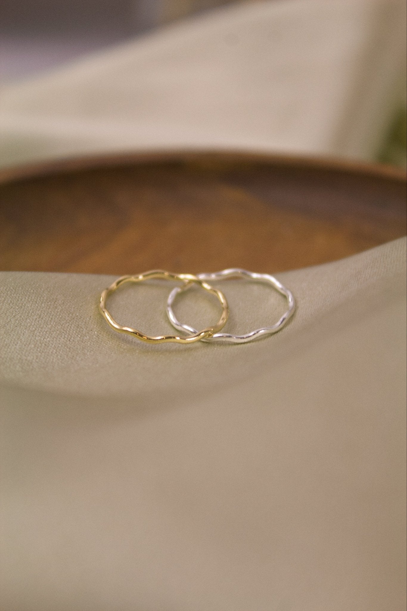 14K Gold Wavy Stacking Ring - Jewellery Hut