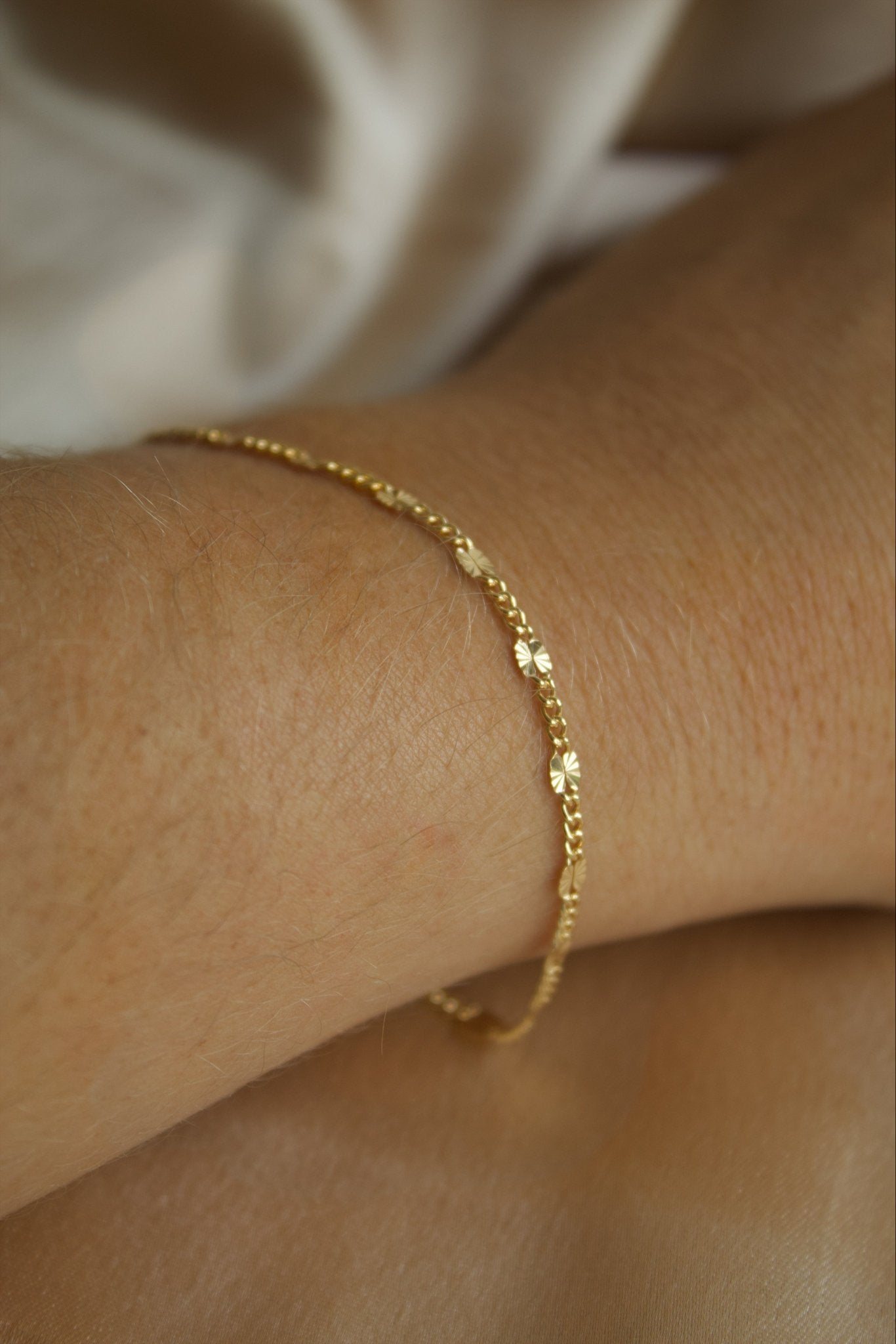 14K Gold Filled Starburst Bracelet – Jewellery Hut